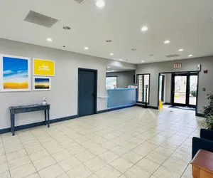Photo 5 - Days Inn & Suites by Wyndham Wynne