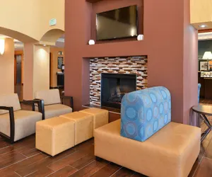 Photo 5 - Hampton Inn & Suites Albuquerque-Coors Road