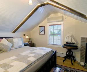 Photo 3 - The Revere Guest House