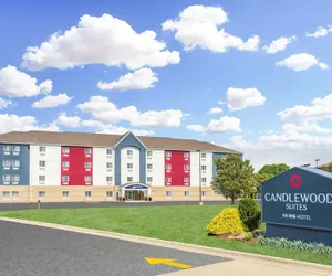 Photo 2 - Candlewood Suites O Fallon, an IHG Hotel