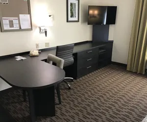 Photo 4 - Candlewood Suites Fort Wayne by IHG