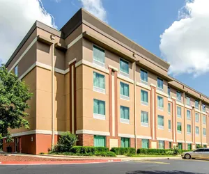 Photo 2 - Comfort Suites Bentonville - Rogers