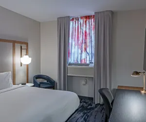 Photo 5 - Fairfield Inn by Marriott New York LaGuardia Airport/Astoria