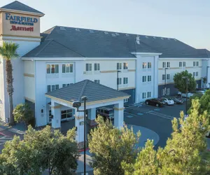 Photo 2 - Fairfield Inn and Suites by Marriott Sacramento Elk Grove