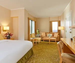 Photo 4 - Orchard Garden Hotel