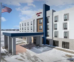 Photo 2 - Hampton Inn Waterloo Cedar Valley