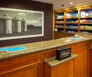 Photo 4 - Hampton Inn Waterloo