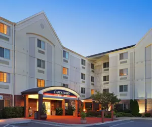 Photo 2 - Candlewood Suites West Little Rock, an IHG Hotel