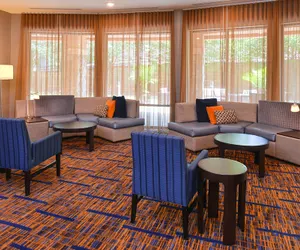 Photo 4 - Courtyard by Marriott Pittsburgh Monroeville