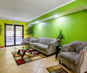 Photo 4 - Quality Inn & Suites near Six Flags East