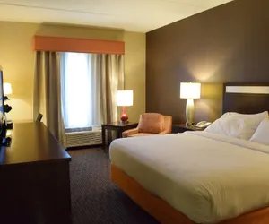 Photo 5 - Holiday Inn Express Hotel & Suites Watertown-Thousand Island, an IHG Hotel