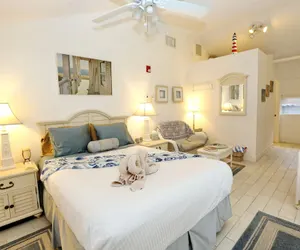 Photo 4 - Beachfront Bed & Breakfast