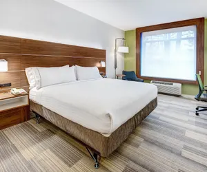 Photo 2 - Holiday Inn Express Woodbridge by IHG