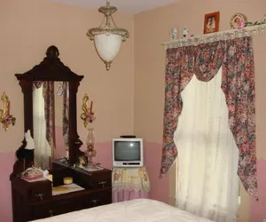 Photo 5 - Rocking Horse Inn