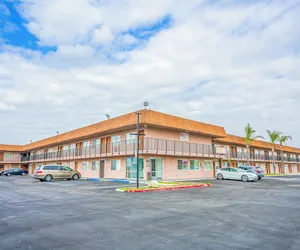 Photo 2 - Economy Inn- Buttonwillow I-5