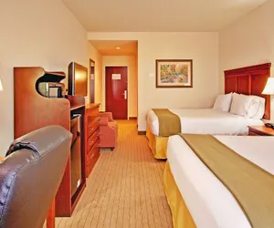 Photo 5 - Holiday Inn Express Hotel & Suites Dyersburg, an IHG Hotel