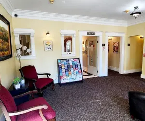 Photo 3 - Santa Paula Inn