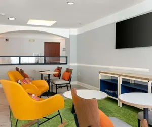 Photo 2 - Spark by Hilton Savannah Airport