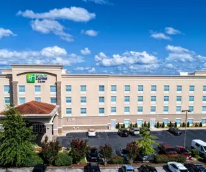 Photo 2 - Holiday Inn Express Hotel & Suites Cookeville, an IHG Hotel