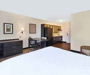 Photo 3 - Candlewood Suites Polaris by IHG