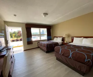 Photo 3 - Elite Inn