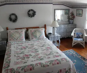 Photo 4 - Sea Breeze Inn