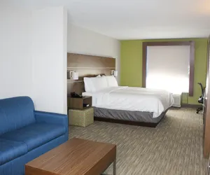 Photo 5 - Holiday Inn Express & Suites Martinsville, an IHG Hotel