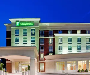 Photo 2 - Holiday Inn Hotel & Suites Williamsburg-Historic Gateway, an IHG Hotel