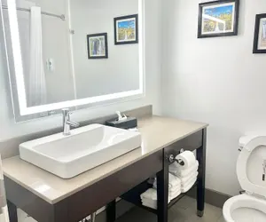Photo 5 - Comfort Inn & Suites Calhoun South