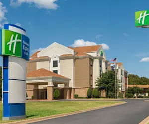 Photo 2 - Holiday Inn Express & Suites McAlester by IHG
