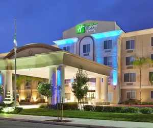 Photo 2 - Holiday Inn Express Hotel & Suites River Park by IHG