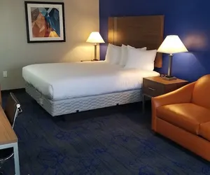 Photo 5 - Quality Inn & Suites Vacaville