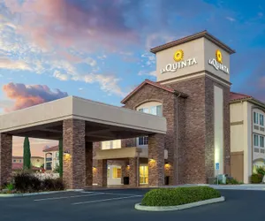 Photo 2 - La Quinta Inn & Suites by Wyndham Paso Robles