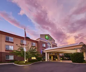 Photo 2 - Holiday Inn Express Hotel & Suites Medford-Central Point, an IHG Hotel