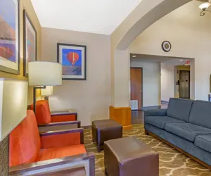 Photo 4 - Comfort Inn And Suites