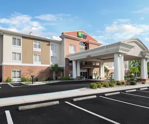 Photo 2 - Holiday Inn Express & Suites Spring Hill, an IHG Hotel