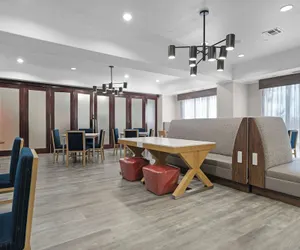 Photo 3 - Hampton Inn Seguin