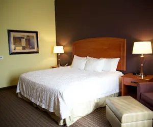 Photo 4 - Hampton Inn & Suites Moline-Quad City Int'l Aprt