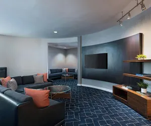 Photo 4 - Courtyard by Marriott Boise West Meridian