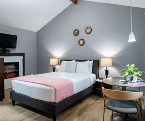 Photo 2 - Inn at Haystack Rock