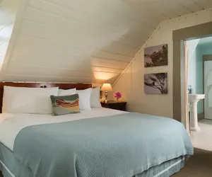 Photo 3 - Squam Lake Inn
