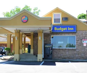 Photo 2 - Budget Inn - Falls Church