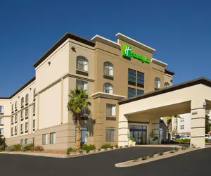 Photo 2 - Holiday Inn El Paso Airport, an IHG Hotel