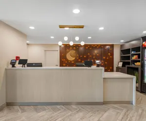 Photo 3 - Comfort Inn & Suites Savannah Airport