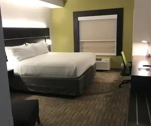 Photo 3 - Holiday Inn Express Hotel & Suites Charlotte Arrowood, an IHG Hotel