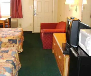 Photo 5 - Luxury Inn & Suites Forrest City