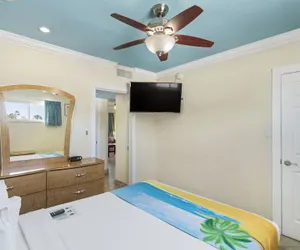 Photo 5 - Bay Palms Waterfront Resort - Hotel and Marina