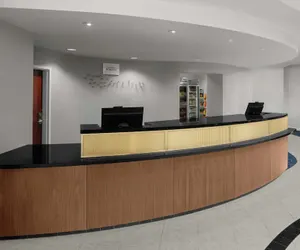 Photo 5 - Courtyard by Marriott Santa Clarita Valencia