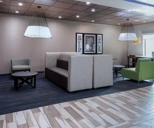 Photo 3 - Holiday Inn Express & Suites Roanoke Rapids SE by IHG