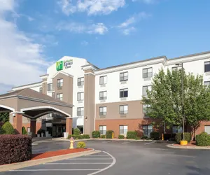 Photo 2 - Holiday Inn Express & Suites Roanoke Rapids SE, an IHG Hotel